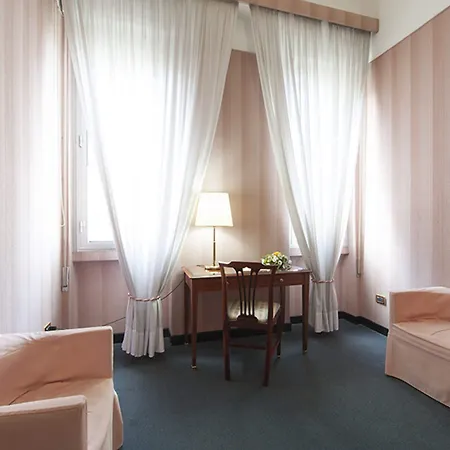 Esplanade 4*