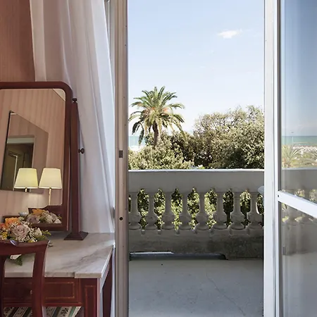 Esplanade 4* Пескара