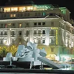 Esplanade 4*