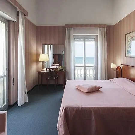 Hotel Esplanade