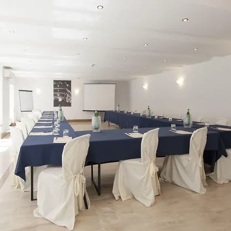 Ξενοδοχείο Esplanade 4*