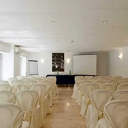 Esplanade Hotel 4*