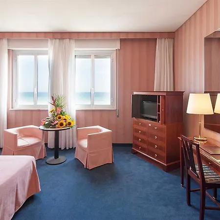 Esplanade Hotel